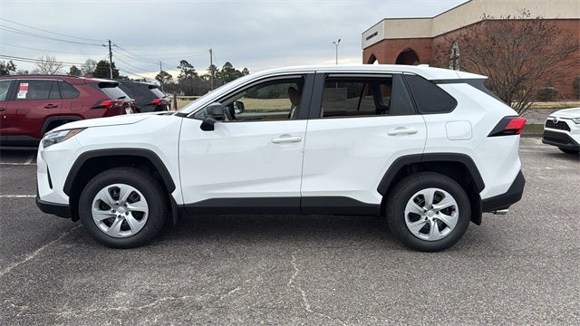2025 Toyota RAV4 LE