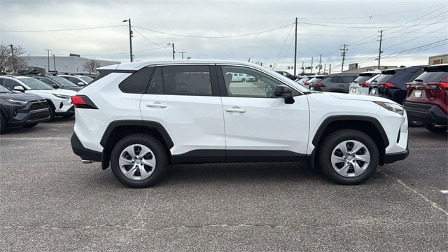2025 Toyota RAV4 LE