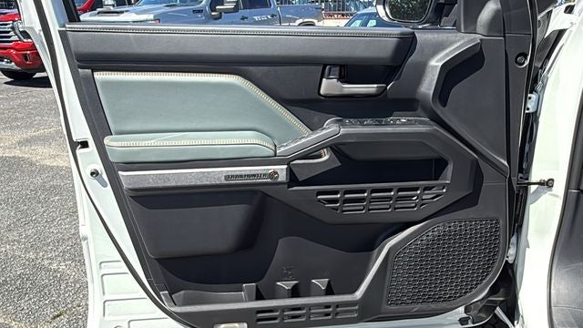 2026 Toyota Tacoma i-FORCE MAX Tacoma Trailhunter