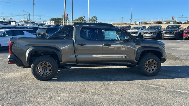 2026 Toyota Tacoma i-FORCE MAX Tacoma Trailhunter