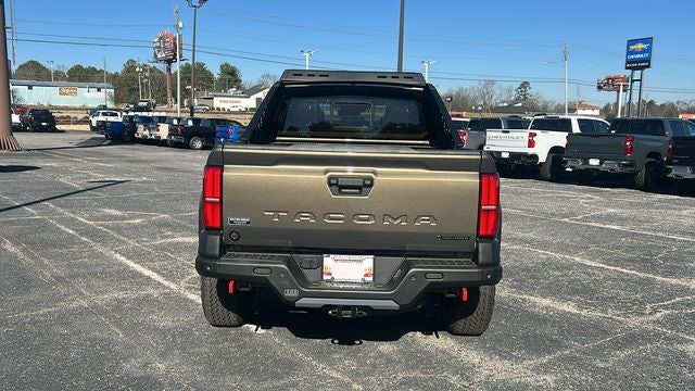 2026 Toyota Tacoma i-FORCE MAX Tacoma Trailhunter