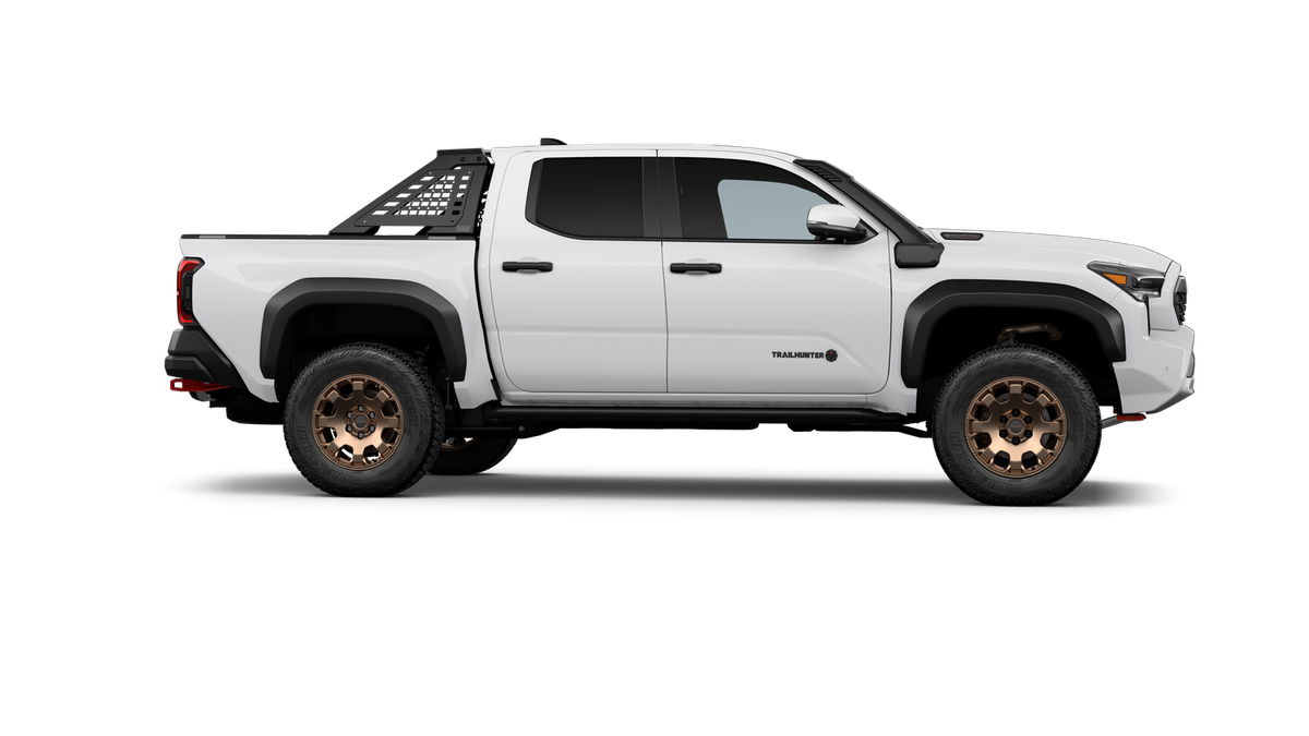 2026 Toyota Tacoma i-FORCE MAX Tacoma Trailhunter