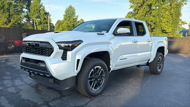 2026 Toyota Tacoma i-FORCE MAX Tacoma TRD Sport