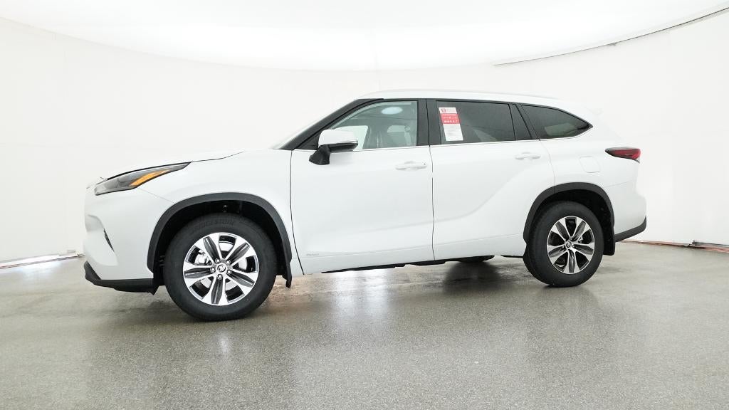 2026 Toyota Highlander Hybrid XLE