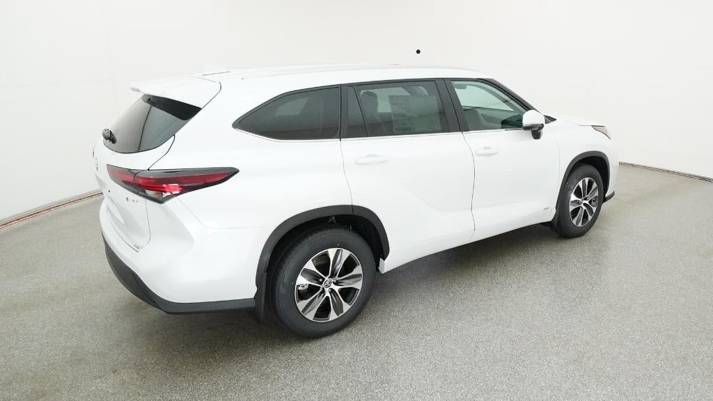2026 Toyota Highlander Hybrid XLE