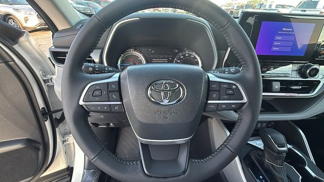 2026 Toyota Highlander Hybrid XLE
