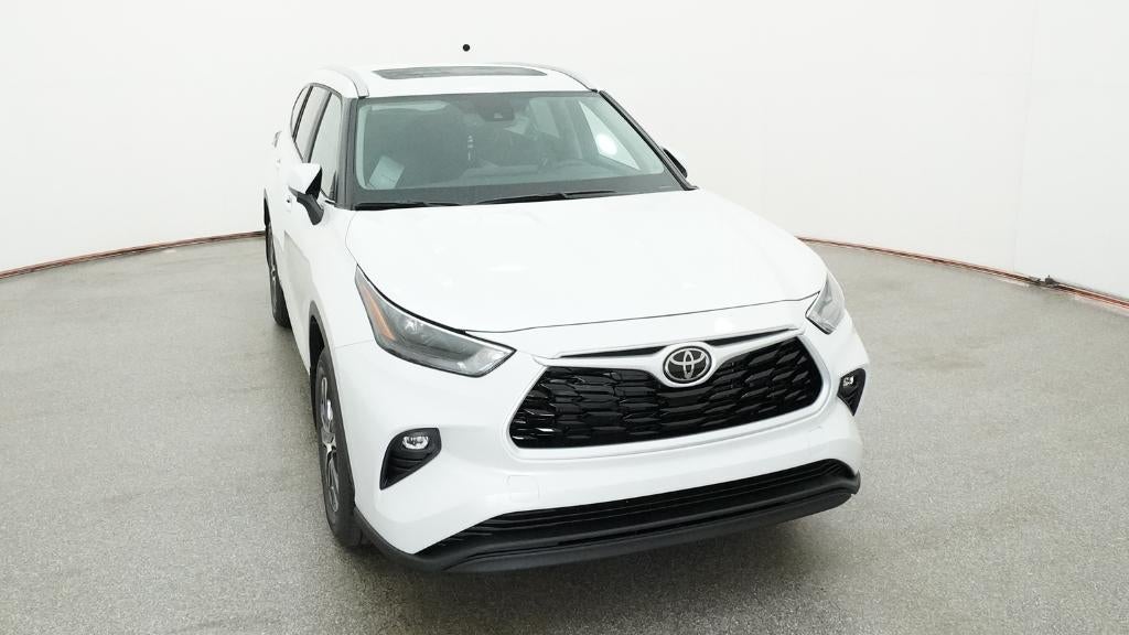 2026 Toyota Highlander Hybrid XLE