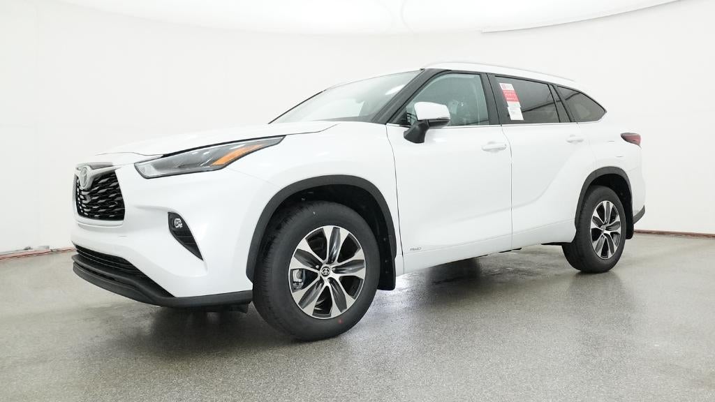 2026 Toyota Highlander Hybrid XLE