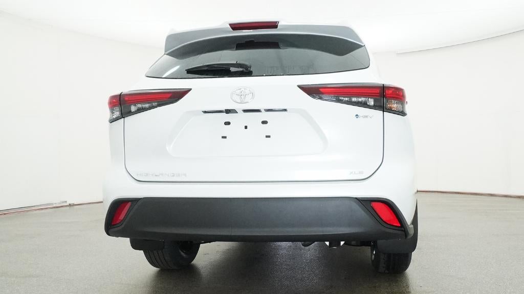 2026 Toyota Highlander Hybrid XLE