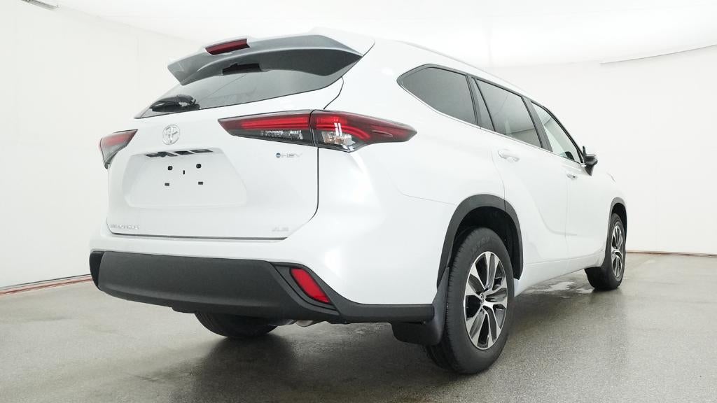 2026 Toyota Highlander Hybrid XLE