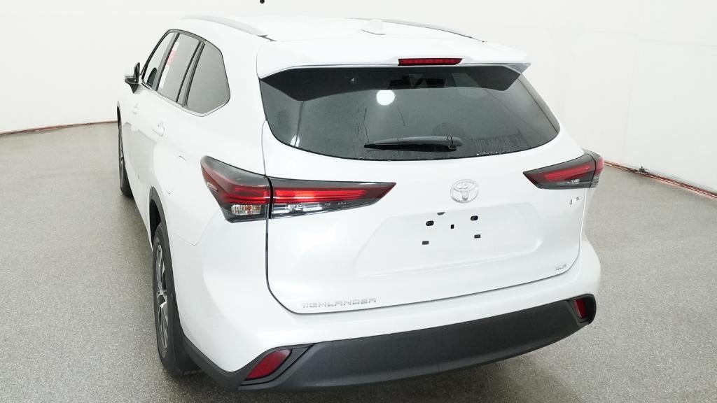 2026 Toyota Highlander Hybrid XLE