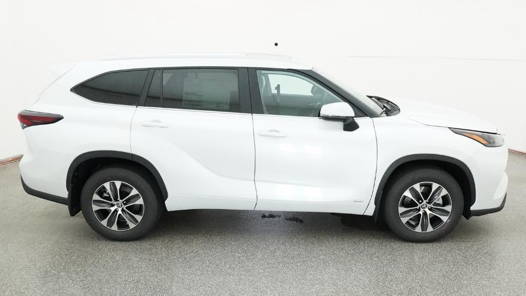 2026 Toyota Highlander Hybrid XLE