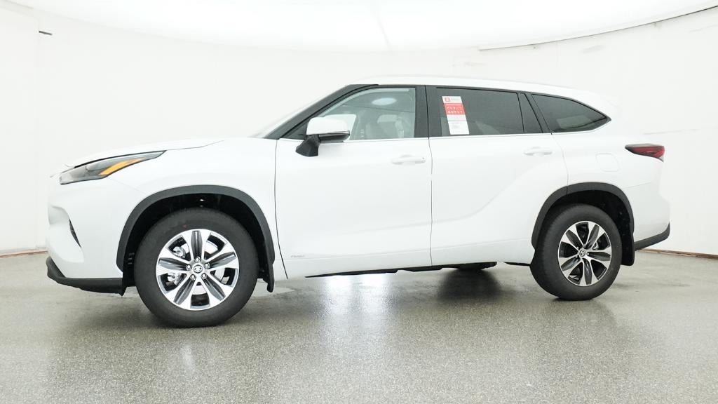 2026 Toyota Highlander Hybrid XLE