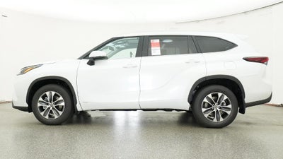 2026 Toyota Highlander Hybrid XLE
