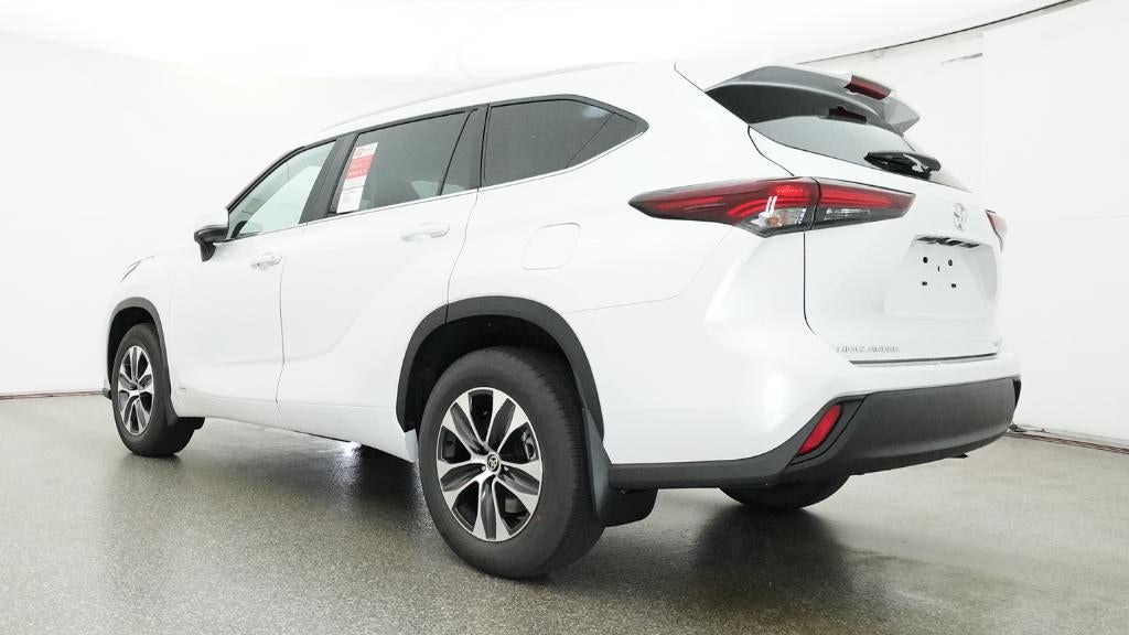 2026 Toyota Highlander Hybrid XLE