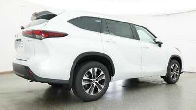 2026 Toyota Highlander Hybrid XLE