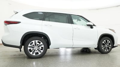 2026 Toyota Highlander Hybrid XLE