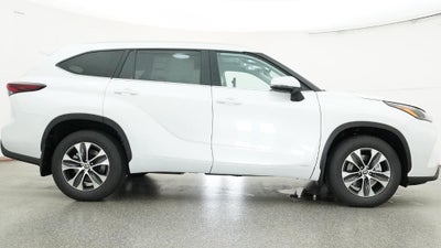 2026 Toyota Highlander Hybrid XLE