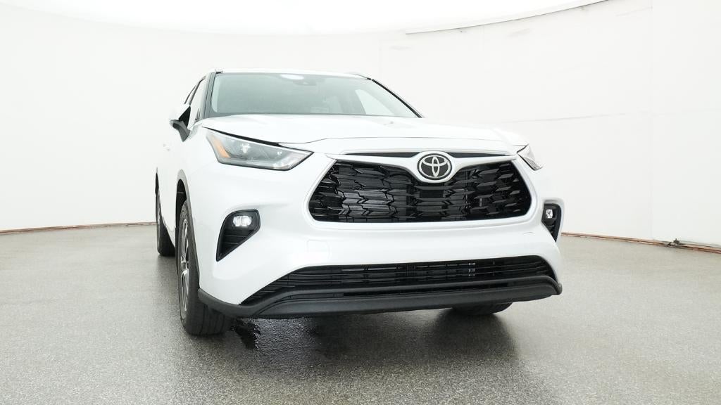2026 Toyota Highlander Hybrid XLE