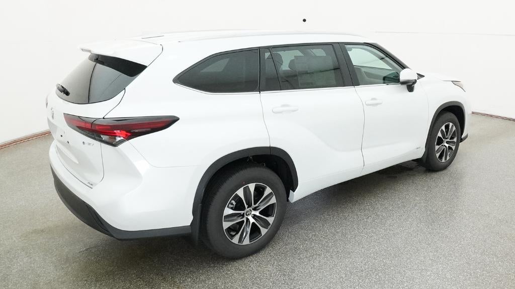 2026 Toyota Highlander Hybrid XLE