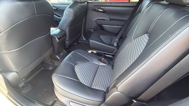 2026 Toyota Highlander XSE