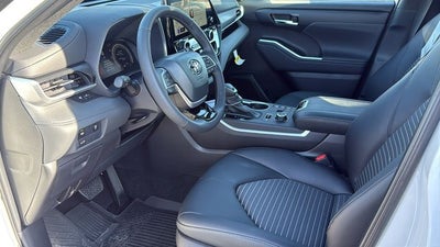 2026 Toyota Highlander XSE