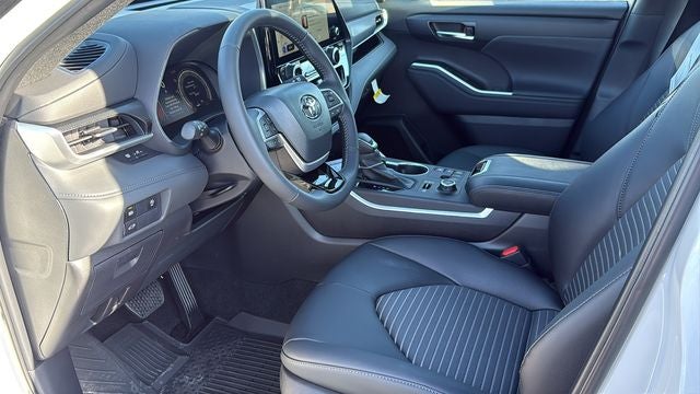 2026 Toyota Highlander XSE