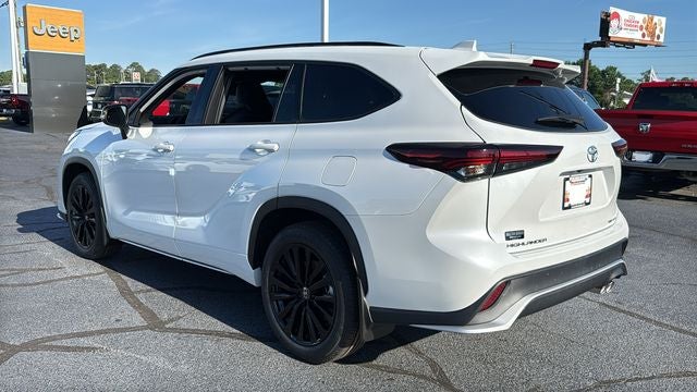 2026 Toyota Highlander XSE
