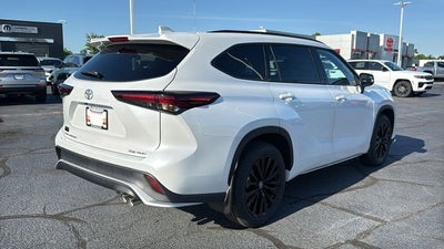 2026 Toyota Highlander XSE