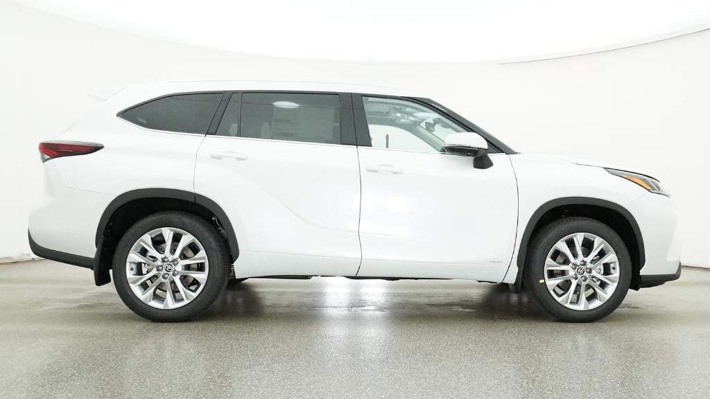 2026 Toyota Highlander Hybrid Limited