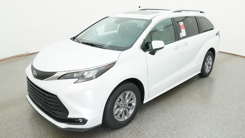 2026 Toyota Sienna XLE
