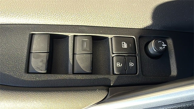 2026 Toyota Corolla Cross Hybrid SE