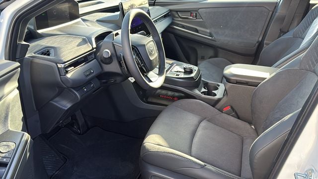 2026 Toyota C-HR XSE