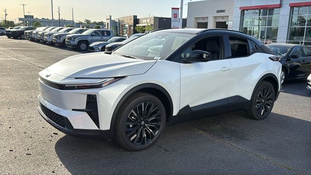 2026 Toyota C-HR XSE
