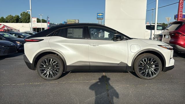 2026 Toyota C-HR XSE