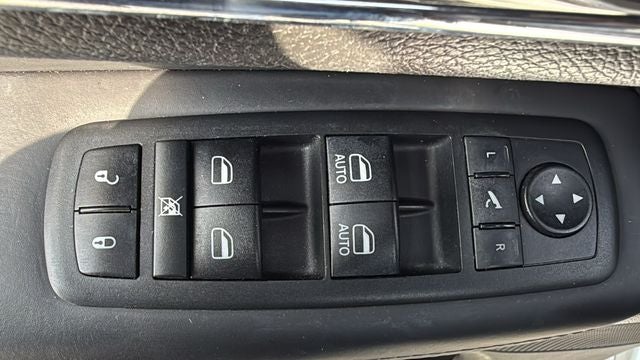 2020 Jeep Grand Cherokee Overland 4x2