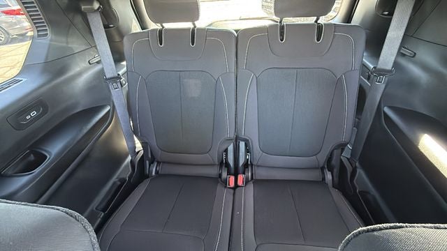 2025 Jeep Grand Cherokee L Laredo X 4x2