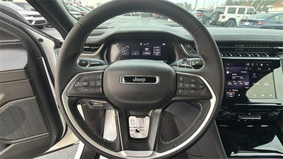 2025 Jeep Grand Cherokee L Laredo 4x2