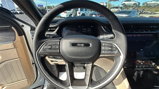 2025 Jeep Grand Cherokee L Limited 4x4