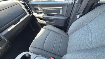 2024 RAM 1500 Classic Warlock Crew Cab 4x2 5'7' Box