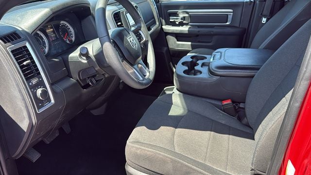 2024 RAM 1500 Classic Warlock Crew Cab 4x2 5'7' Box