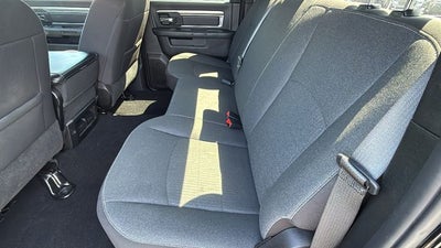 2024 RAM 1500 Classic Warlock Crew Cab 4x2 5'7' Box