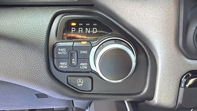 2023 RAM 1500 Big Horn Crew Cab 4x4 5'7' Box
