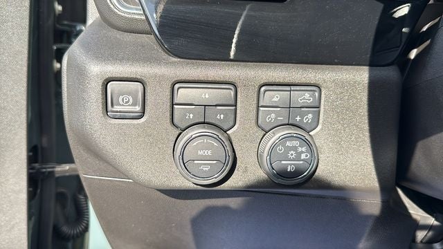 2025 Chevrolet Silverado 2500HD 4WD Crew Cab Standard Bed LT