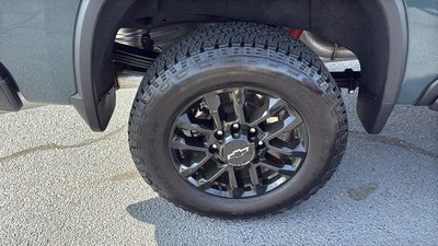 2025 Chevrolet Silverado 2500HD 4WD Crew Cab Standard Bed LT