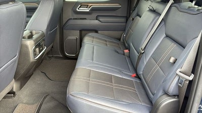 2022 Chevrolet Silverado 1500 2WD Crew Cab Short Bed High Country