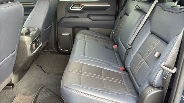 2022 Chevrolet Silverado 1500 2WD Crew Cab Short Bed High Country
