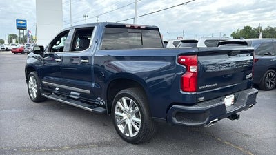 2022 Chevrolet Silverado 1500 2WD Crew Cab Short Bed High Country