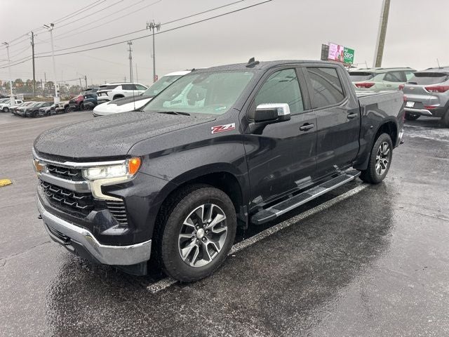 2022 Chevrolet Silverado 1500 4WD Crew Cab Standard Bed LT