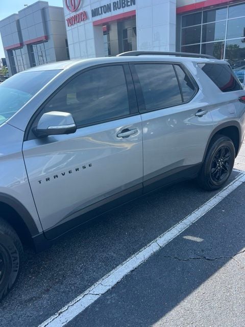 2023 Chevrolet Traverse FWD LT Cloth